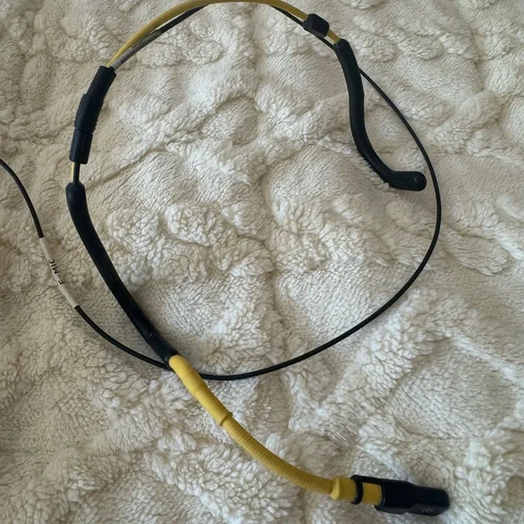 AV NOW Fitness Headset Microphone - Yellow-Color - Picture 3 of 7